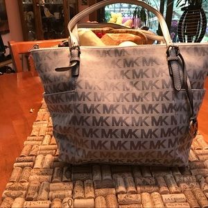 Michael Kors Tote